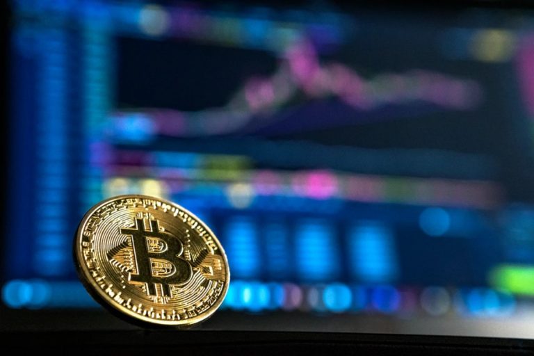 Buy Bitcoin with Cash Anonymously Online and In-Person