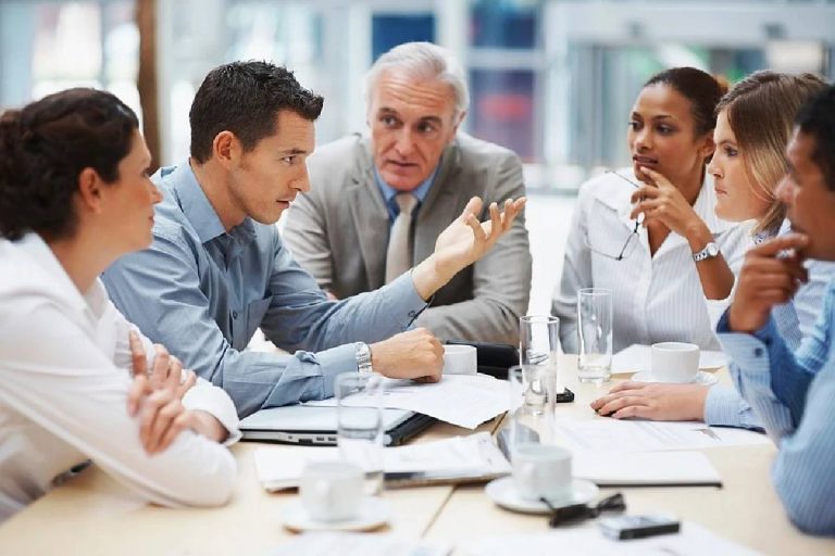 9 Expert Tips to Ace an Important Business Meeting