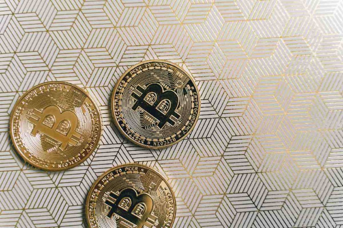 Bitcoin and Economic Growth