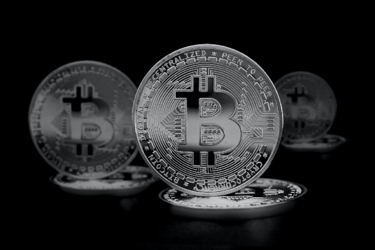 Bitcoin and Music Industry: Is the Cash Flowing