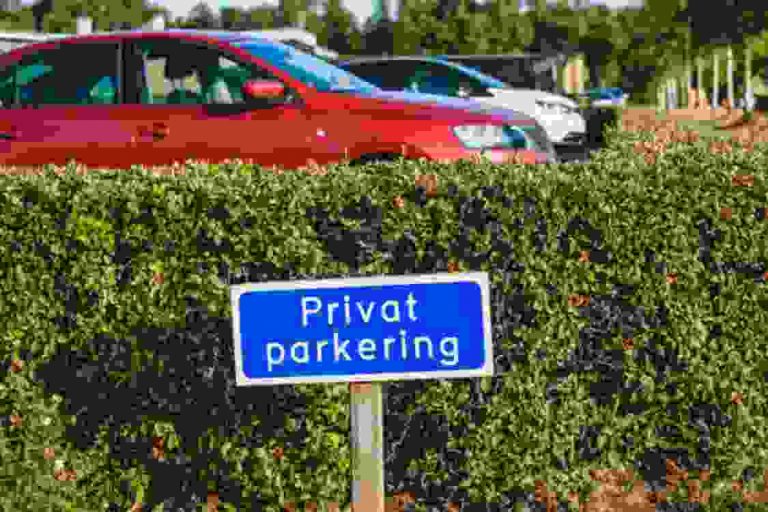 PRIVATE PARKING
