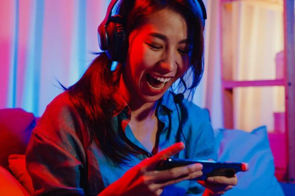 Benefits of Mobile Gaming - The reach and frequency of mobile devices have made mobile gaming the most popular platform in the