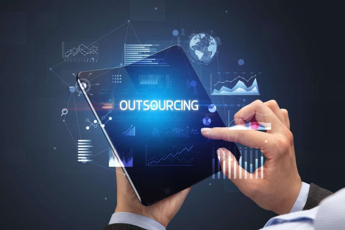 Pros and Cons of Outsourcing Today