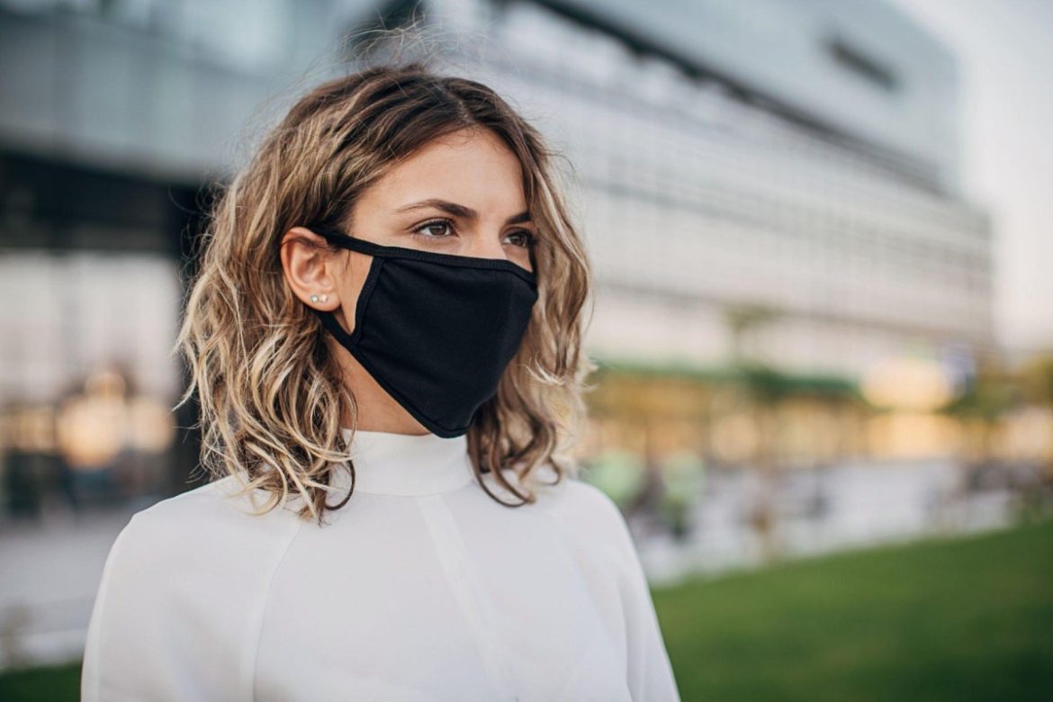 Examining the Effectiveness of Different Types of Face Masks for Reducing Air Pollution