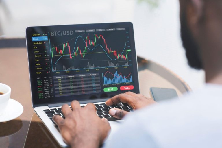 How Do You Go Long in Crypto