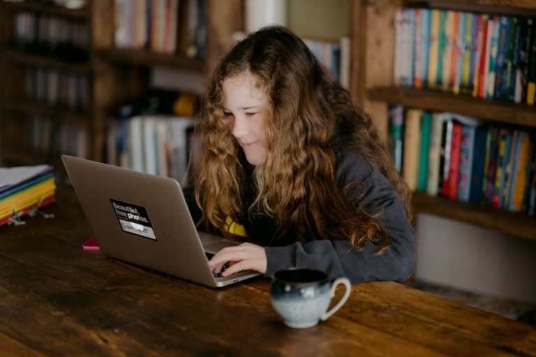 3 Technologies That Can Improve the Learning Experience for Teens
