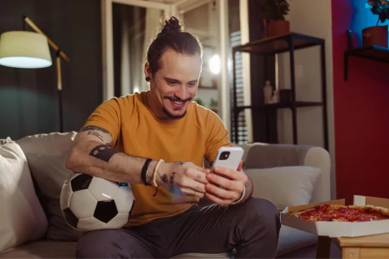 The Best-Football-Live-Score-Apps-for-Instant-Update