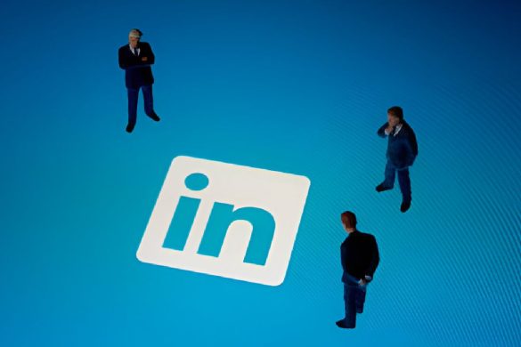 LinkedIn Dynamic Ads