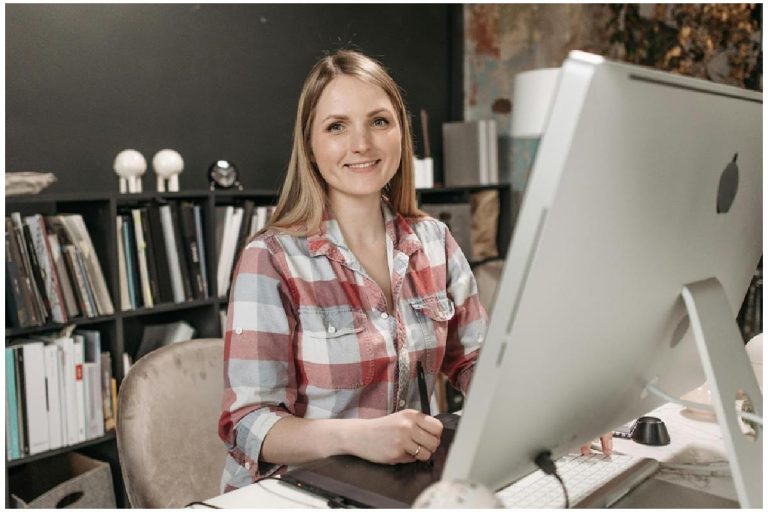 6 Powerful Ways to Use Reviews and Testimonials to Skyrocket Your Online Sales