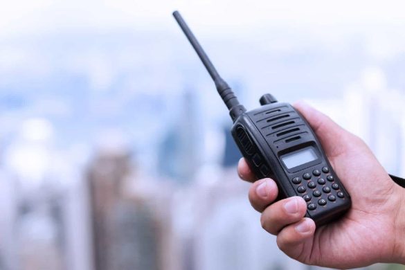 The Secret to a Seamless Vacation: How a Walkie Talkie Keeps Your Family Connected