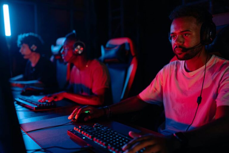 5 Essential Apps Every Online Gamer Should Know