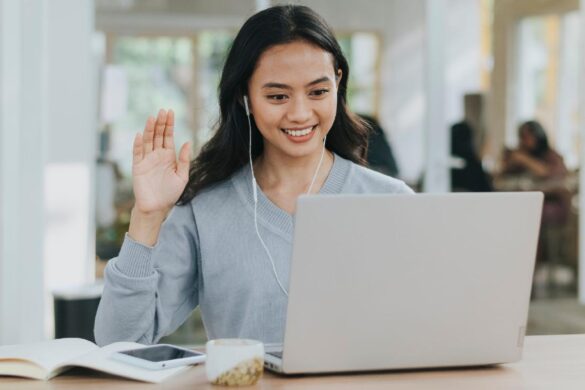 Staying Connected on the Job_